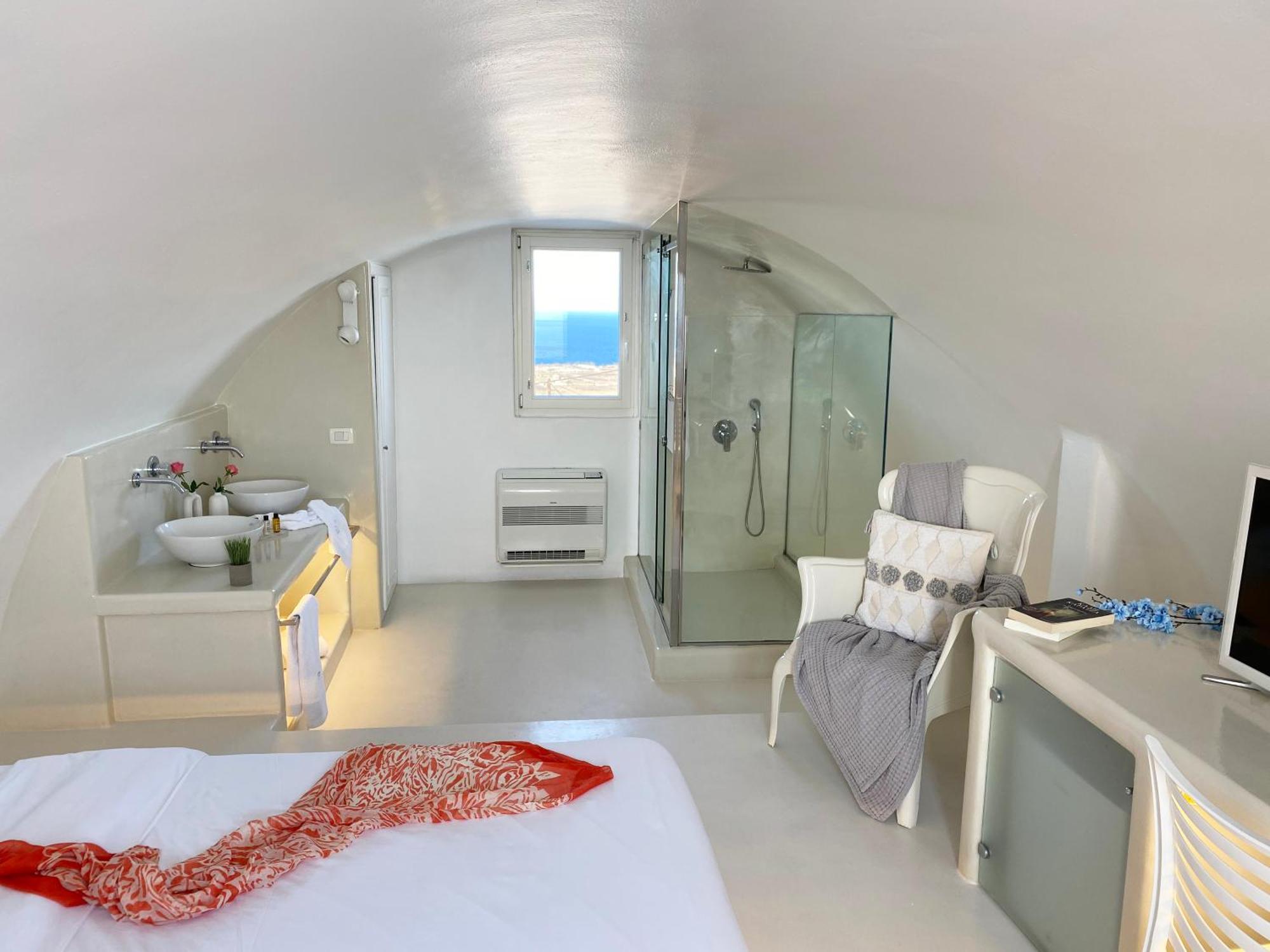 Diamond Luxury Suites Collection Oía Exterior photo