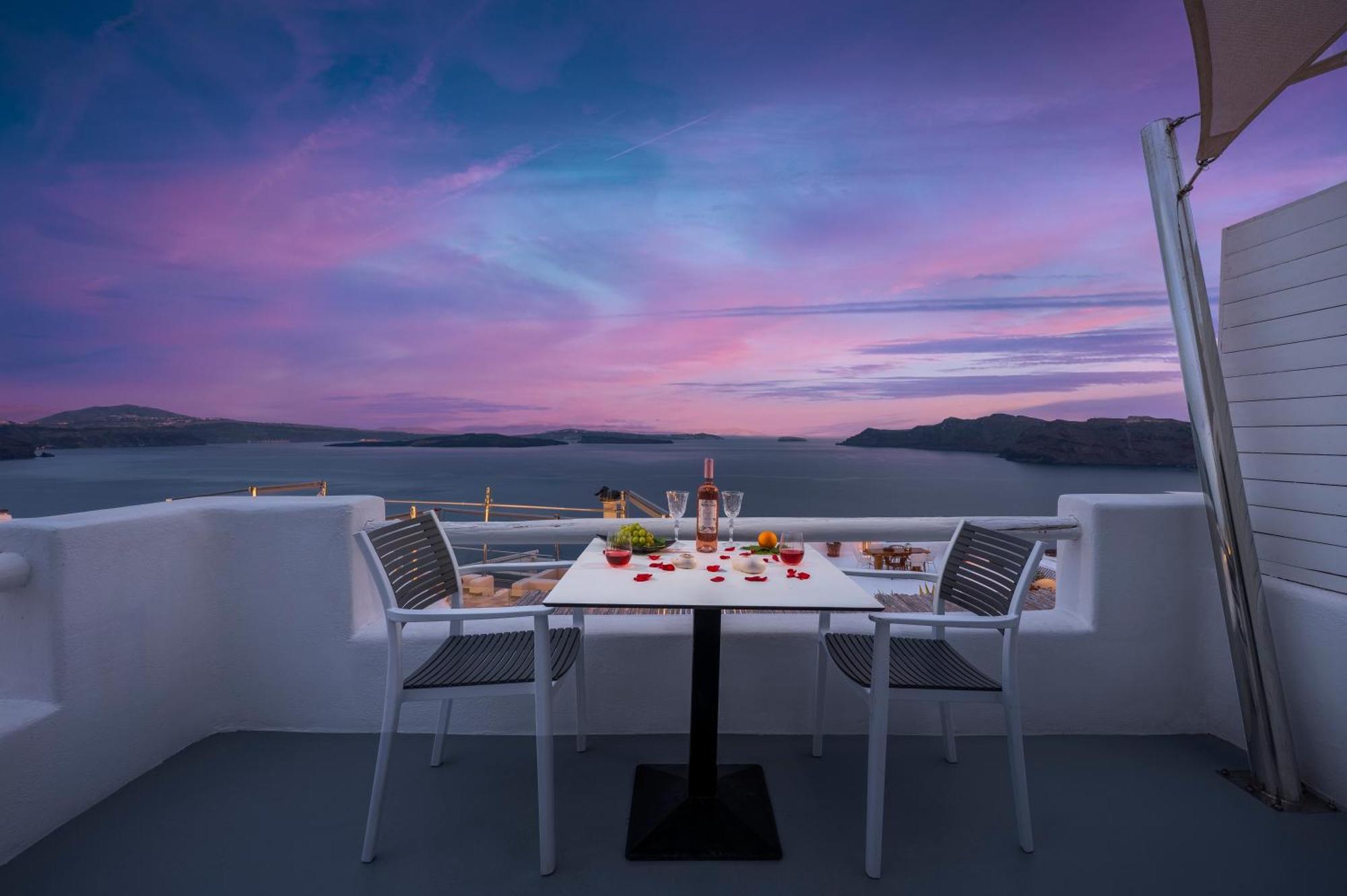 Diamond Luxury Suites Collection Oía Exterior photo