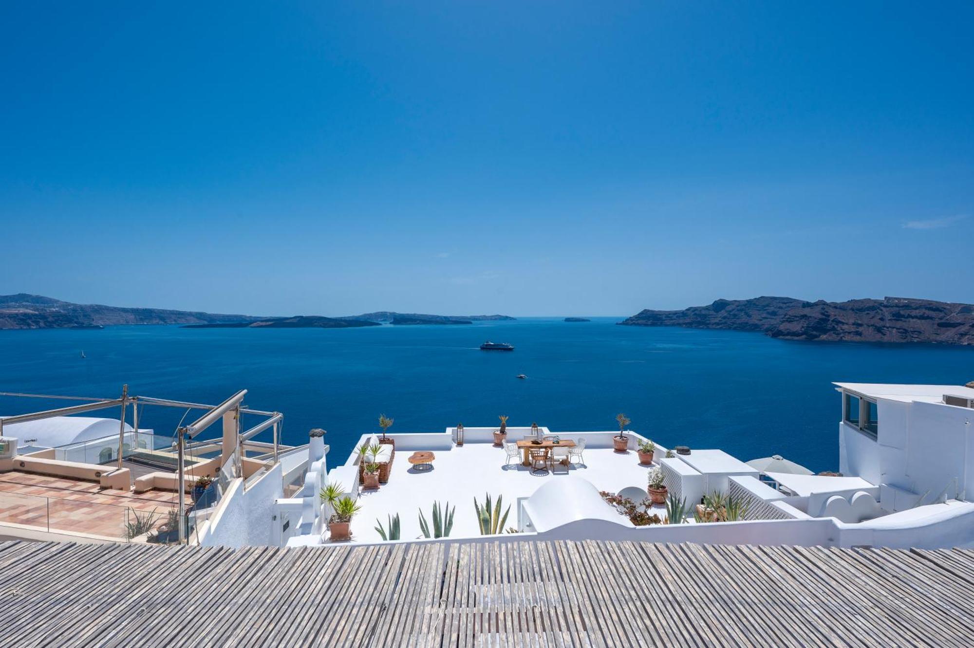 Diamond Luxury Suites Collection Oía Exterior photo